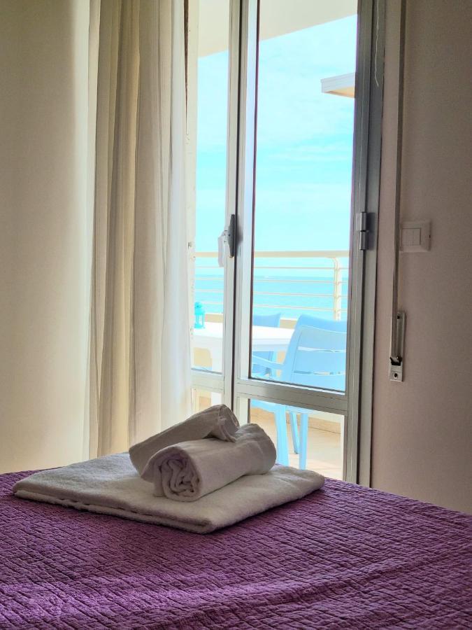 Sea View Apartment With Swimming Pool Lido di Jesolo Eksteriør billede
