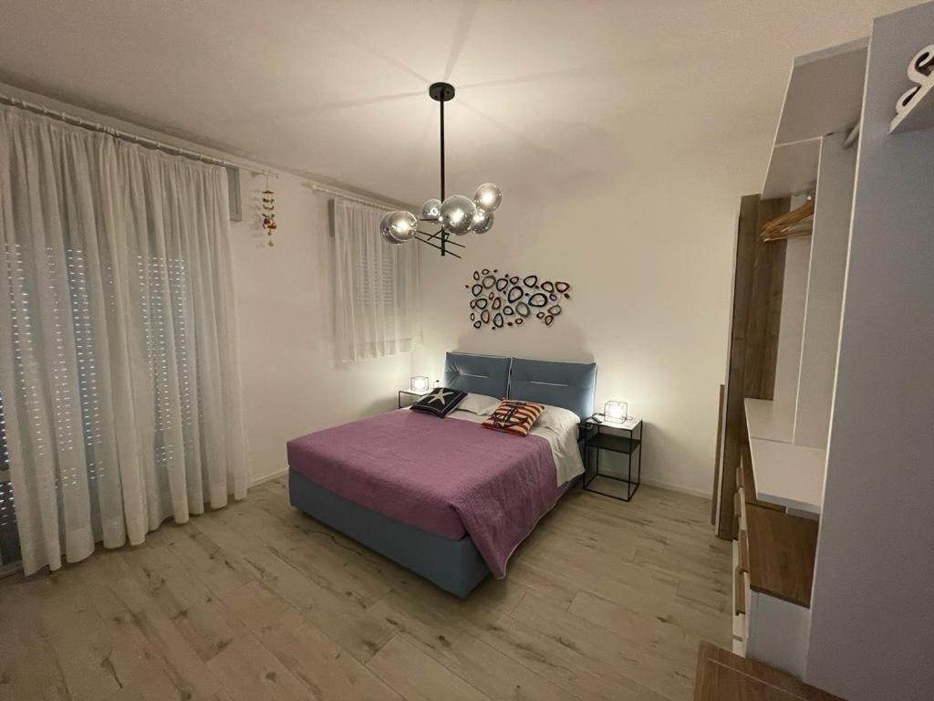 Sea View Apartment With Swimming Pool Lido di Jesolo Eksteriør billede
